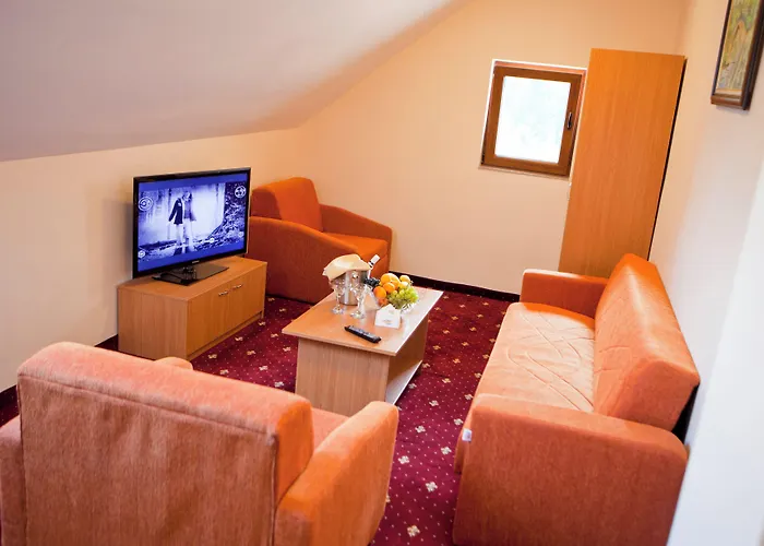 Coop Rozhen Hotel 3*