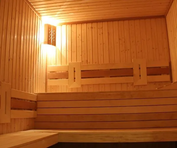 Coop Rozhen Hotel 3*