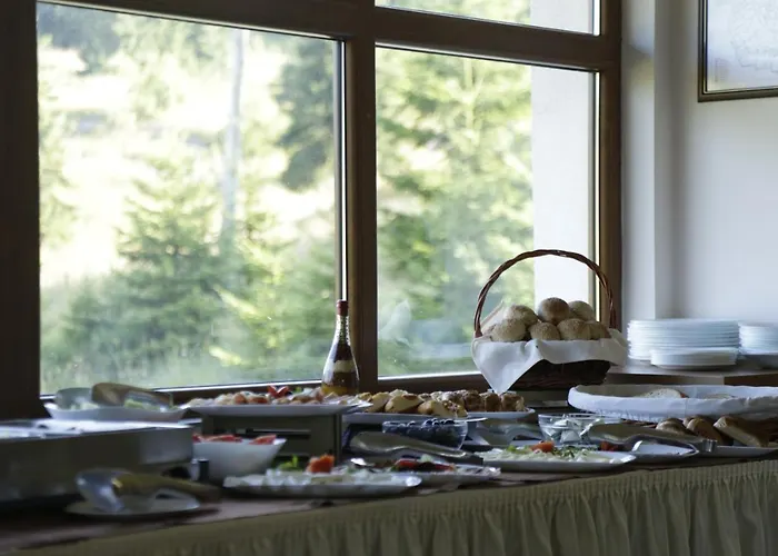 Hotel Coop Rozhen 3*